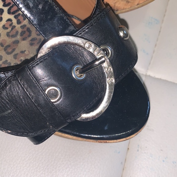 Guess buckle heels - Picture 2 of 5